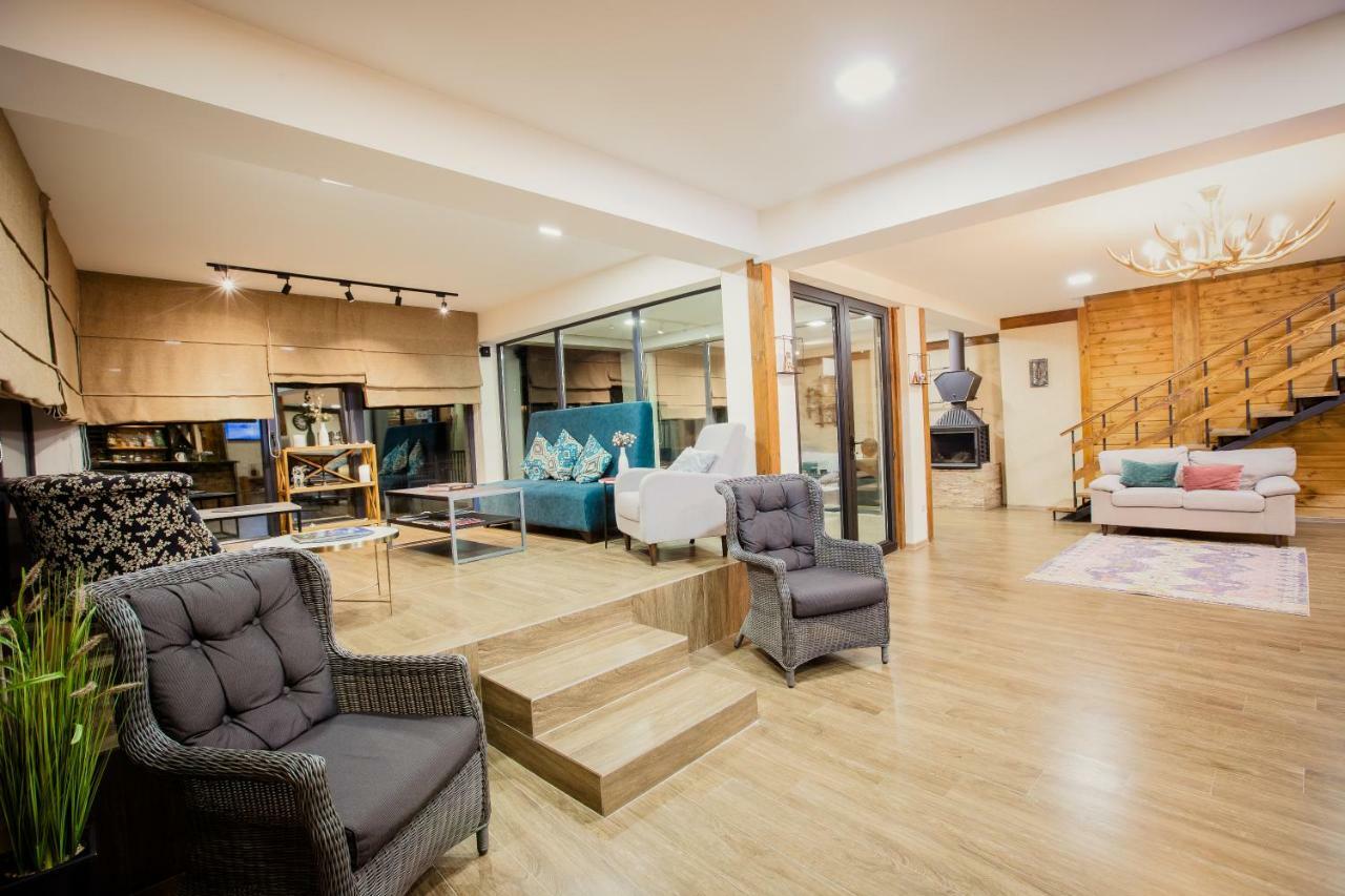Chalet Mestia Luaran gambar