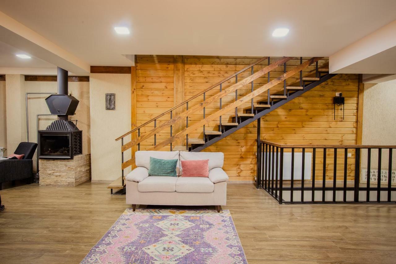 Chalet Mestia Luaran gambar