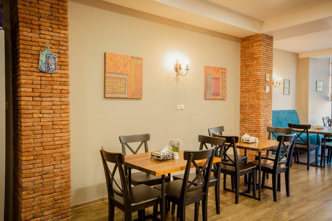 Chalet Mestia Luaran gambar